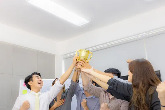 探索惊喜卡片